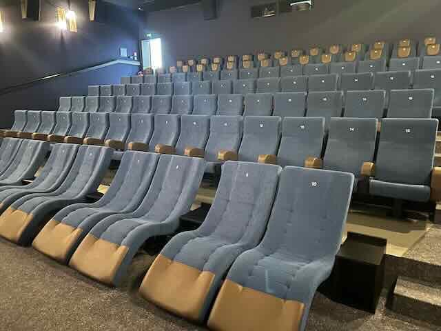 Cinema Preview Image 2 Blue Boxx